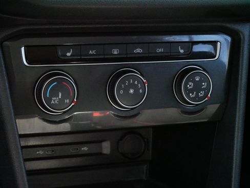 Certified 2024 Volkswagen Tiguan Wolfsburg Edition w/ Panoramic Sunroof Package AWD/4WD image 23