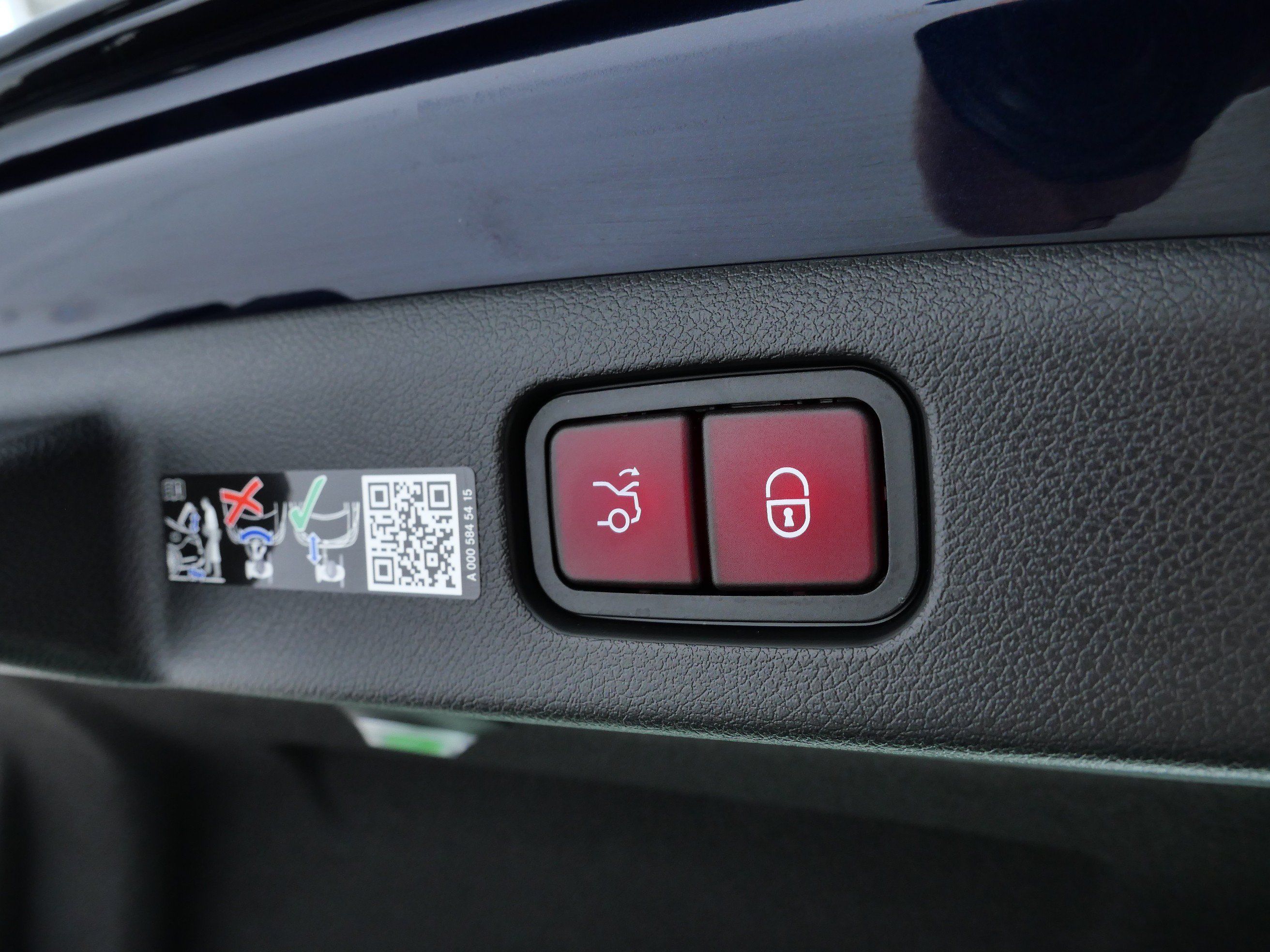 Certified 2026 Mercedes-Benz E 350 4MATIC Sedan image 8