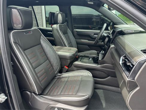 Used 2026 GMC Yukon AT4 Ultimate AWD/4WD image 20