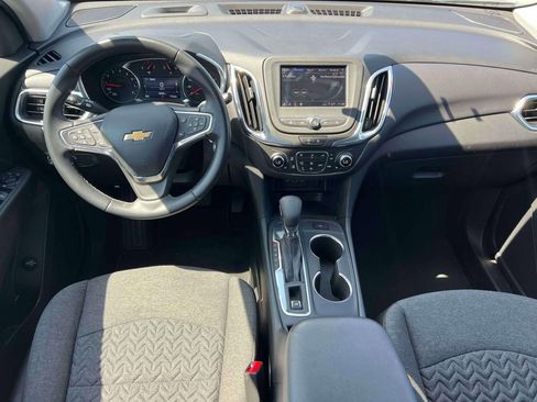 Used 2024 Chevrolet Equinox LT FWD image 14