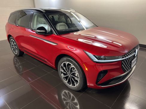 New 2026 Lincoln Nautilus Reserve image 1