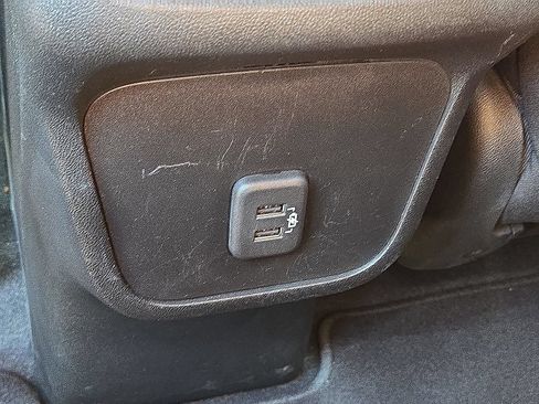 Used 2022 Chevrolet Equinox LT FWD image 16