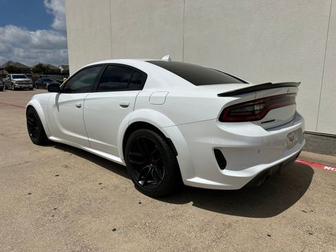 Used 2022 Dodge Charger Scat Pack RWD image 6