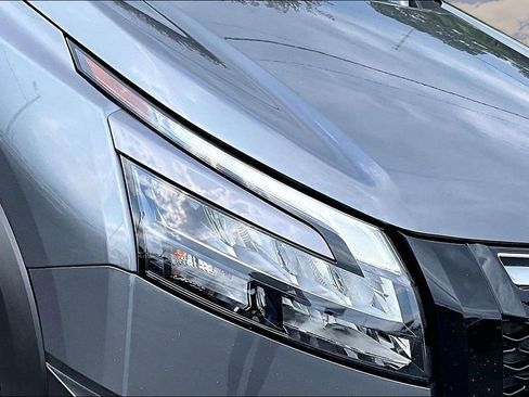 Used 2024 Nissan Pathfinder Rock Creek AWD/4WD image 33