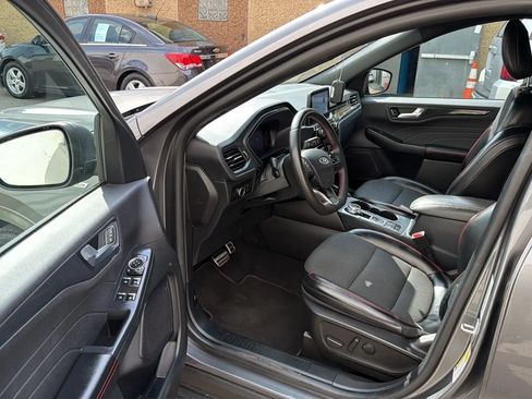 Used 2023 Ford Escape ST-Line FWD image 23
