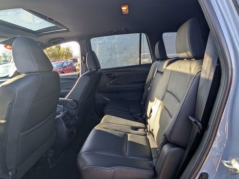 Used 2023 Honda Passport EX-L image 12