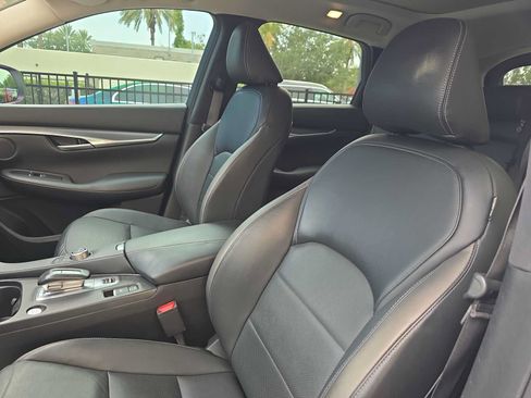 Used 2023 INFINITI QX50 Luxe FWD image 15