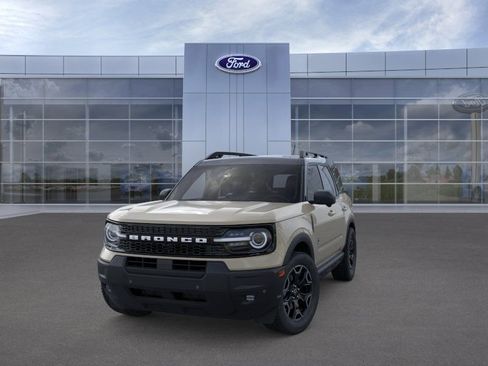 New 2025 Ford Bronco Sport Outer Banks w/ Outer Banks Tech Package+ AWD/4WD image 2