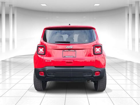Used 2020 Jeep Renegade Sport image 4