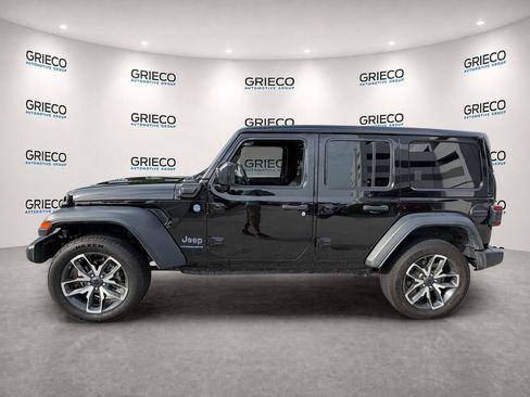 Used 2025 Jeep Wrangler Unlimited Sport S 4xe w/ Convenience Group AWD/4WD image 4