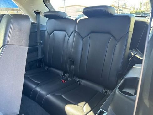 Used 2019 Audi Q7 3.0T Prestige image 12