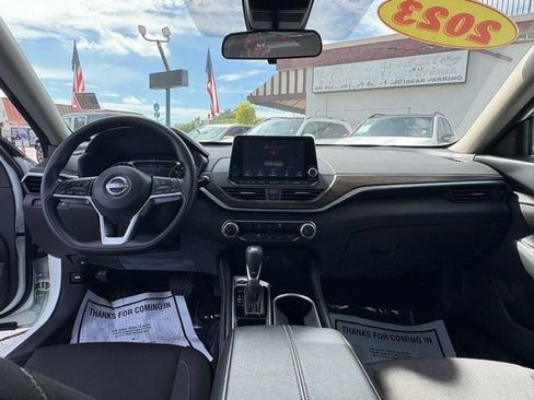 Used 2023 Nissan Altima 2.5 SV FWD image 19