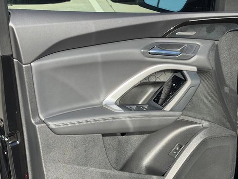 New 2025 Audi Q5 2.0T Premium image 11