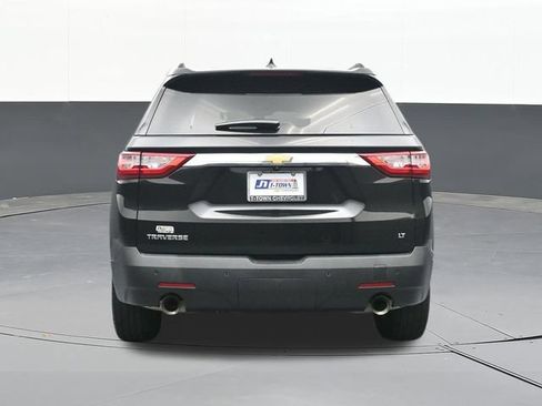 Used 2021 Chevrolet Traverse LT w/ LPO, Floor Liner Package FWD image 10