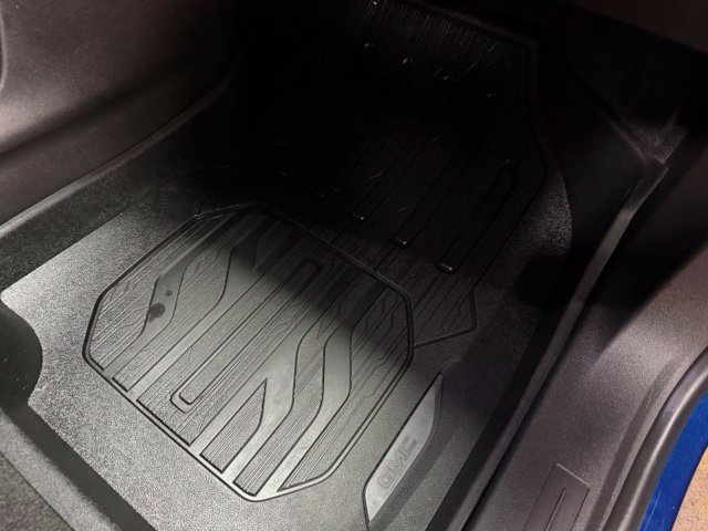 Used 2020 GMC Terrain SLE w/ LPO, Floor Liner Package AWD/4WD image 28