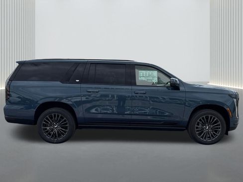 New 2026 Cadillac Escalade ESV Platinum Sport image 4