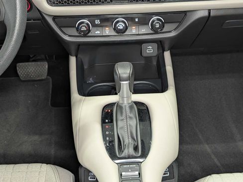 Certified 2023 Honda HR-V LX image 19