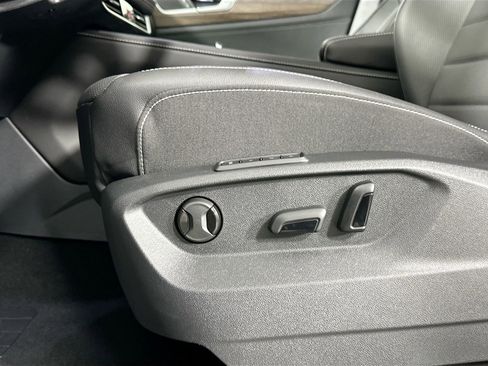 Certified 2025 Volkswagen Atlas SEL image 13