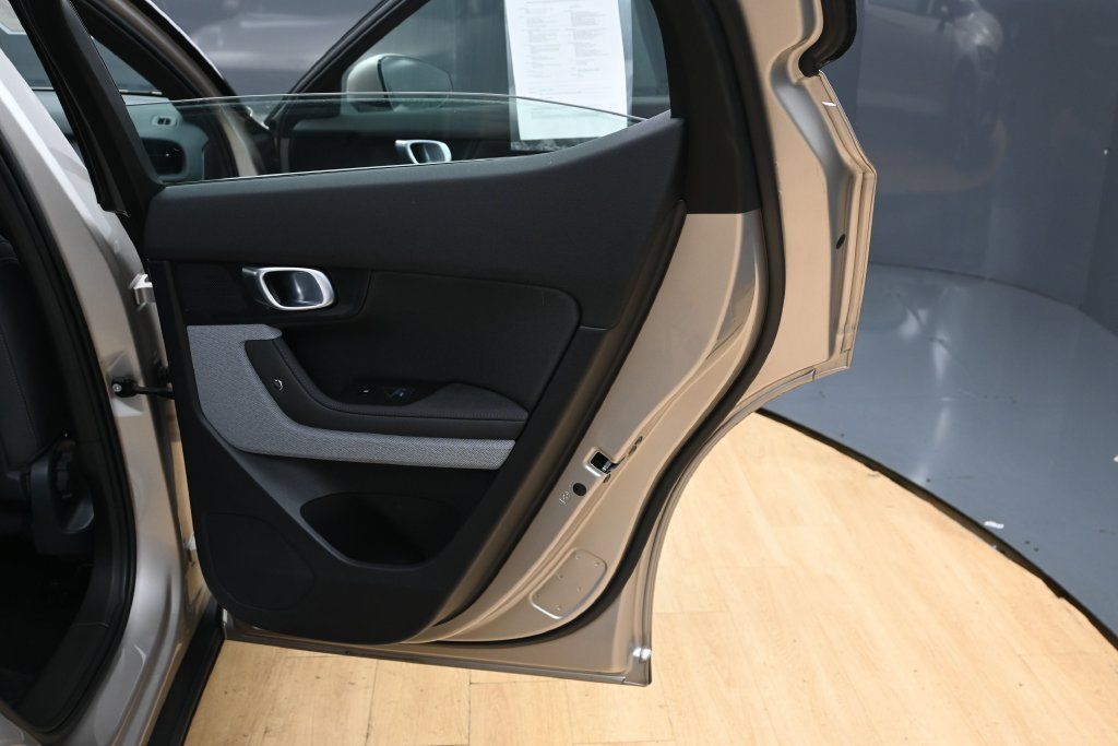 Used 2024 Polestar Polestar 2 AWD/4WD image 25