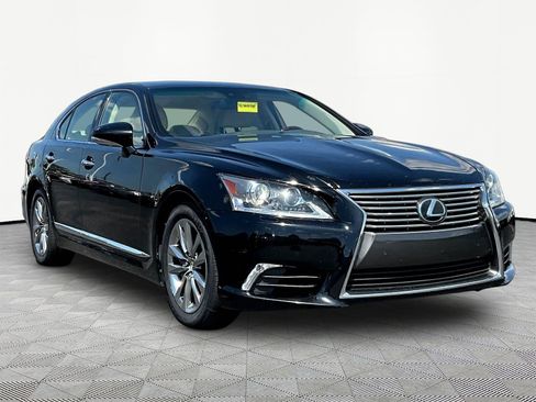 Used 2014 Lexus LS 460 AWD w/ Comfort Package image 3