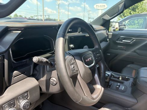 Used 2025 GMC Sierra 1500 AT4 AWD/4WD image 8