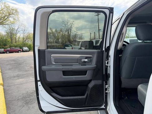 Used 2017 RAM 2500 SLT w/ Protection Group image 16