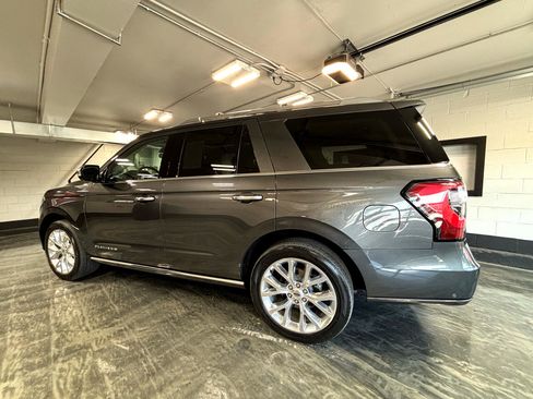 Used 2019 Ford Expedition Platinum image 7