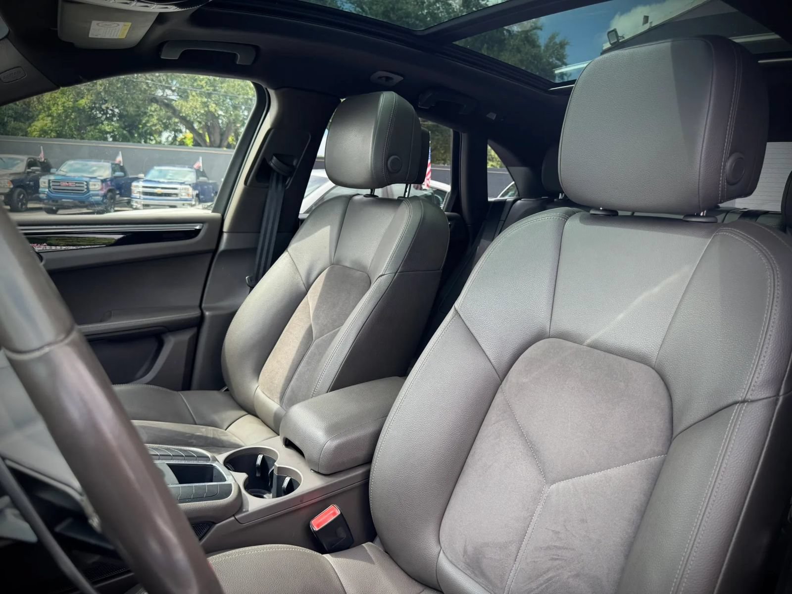 Used 2016 Porsche Macan S AWD/4WD image 31