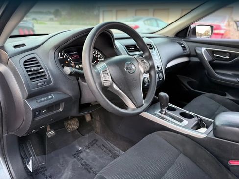 Used 2015 Nissan Altima 2.5 S w/ Special Edition Package FWD image 17