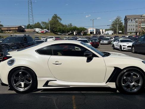 Used 2022 Toyota GR86 w/ ALL Weather Mat Package (TMS) RWD image 14