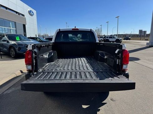 Used 2022 Toyota Tacoma SR image 33