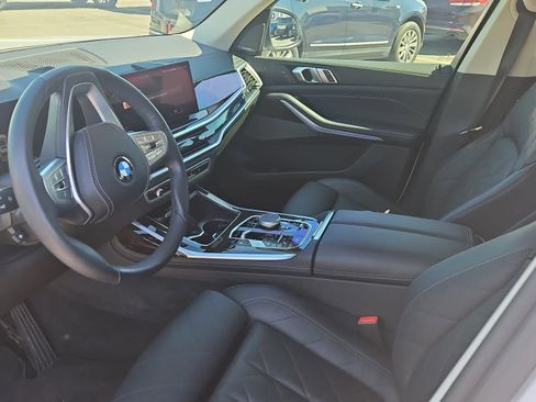 Used 2023 BMW X7 xDrive40i w/ Premium Package image 14