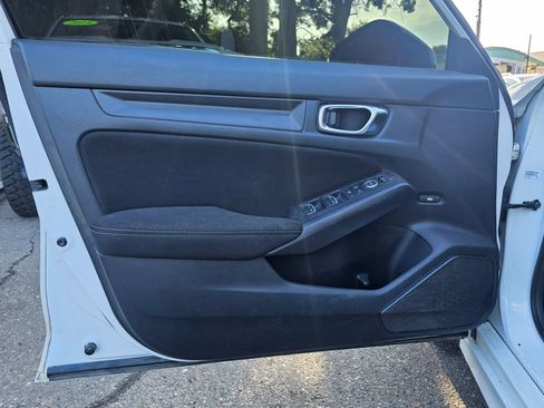 Used 2022 Honda Civic LX image 10