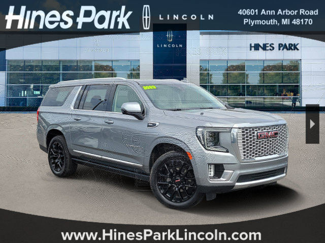 Used 2023 GMC Yukon XL Denali AWD/4WD image 1