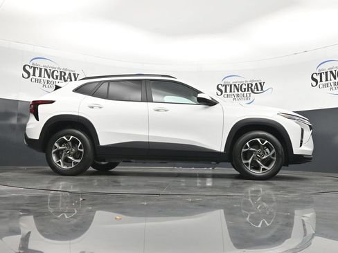 Certified 2024 Chevrolet Trax LT FWD image 33