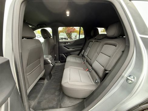 Used 2026 Chevrolet Equinox LT image 24