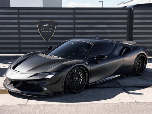 Used 2022 Ferrari SF90 Stradale image 6