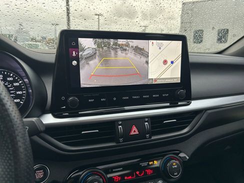 Used 2024 Kia Forte GT-Line w/ GT-Line Premium Package image 19