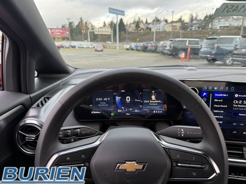 New 2026 Chevrolet Equinox EV LT image 13