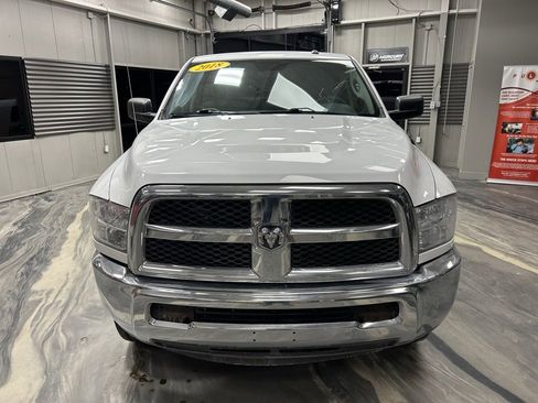 Used 2018 RAM 2500 Tradesman w/ Chrome Appearance Group image 31