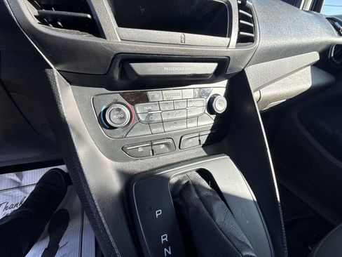 Used 2020 Ford Transit Connect XL image 16