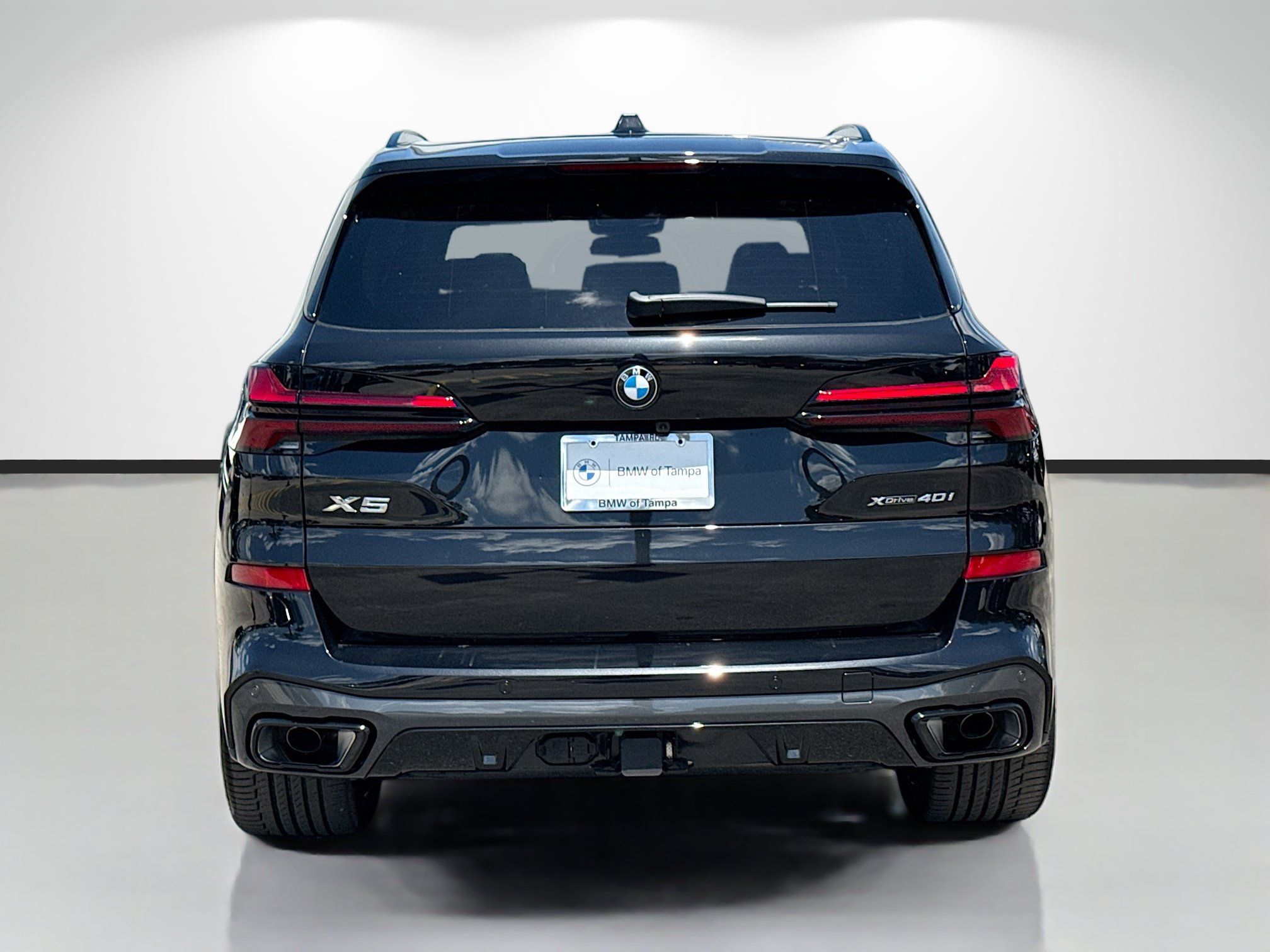 New 2026 BMW X5 xDrive40i w/ M Sport Package AWD/4WD image 4