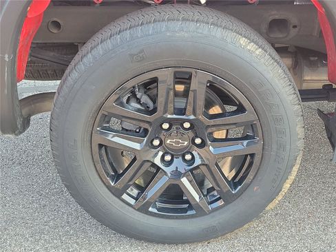 Used 2022 Chevrolet Silverado 1500 Custom AWD/4WD image 5