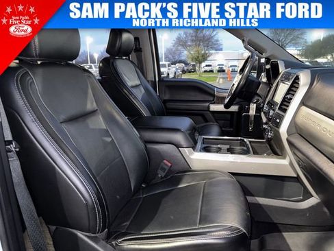 Used 2019 Ford F250 Lariat w/ Lariat Value Package image 32