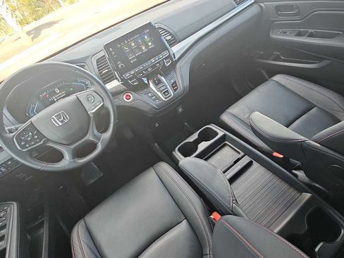 Used 2023 Honda Odyssey Sport image 23