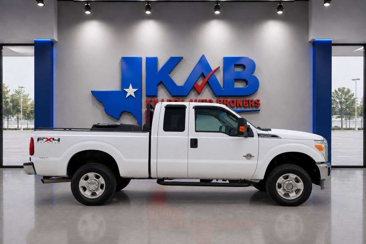 Used 2011 Ford F250 XLT w/ XLT Interior Pkg AWD/4WD image 2