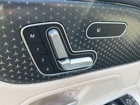 Certified 2026 Mercedes-Benz GLB 250 4MATIC image 21