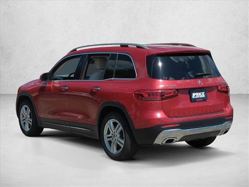 Used 2021 Mercedes-Benz GLB 250 4MATIC image 8