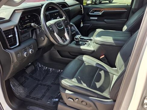 Used 2023 GMC Sierra 1500 Denali AWD/4WD image 8