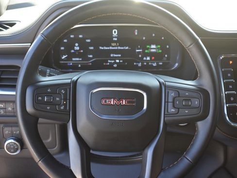 Used 2024 GMC Yukon AT4 image 23